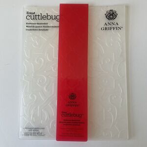 Cricut Cuttlebug Anna Griffin Elaborate Quatrefoil 4.5" x 5.5" Embossing Folder
